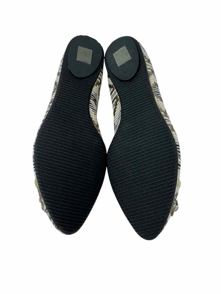 Shoe Size 9 J RENEE Gold Flats