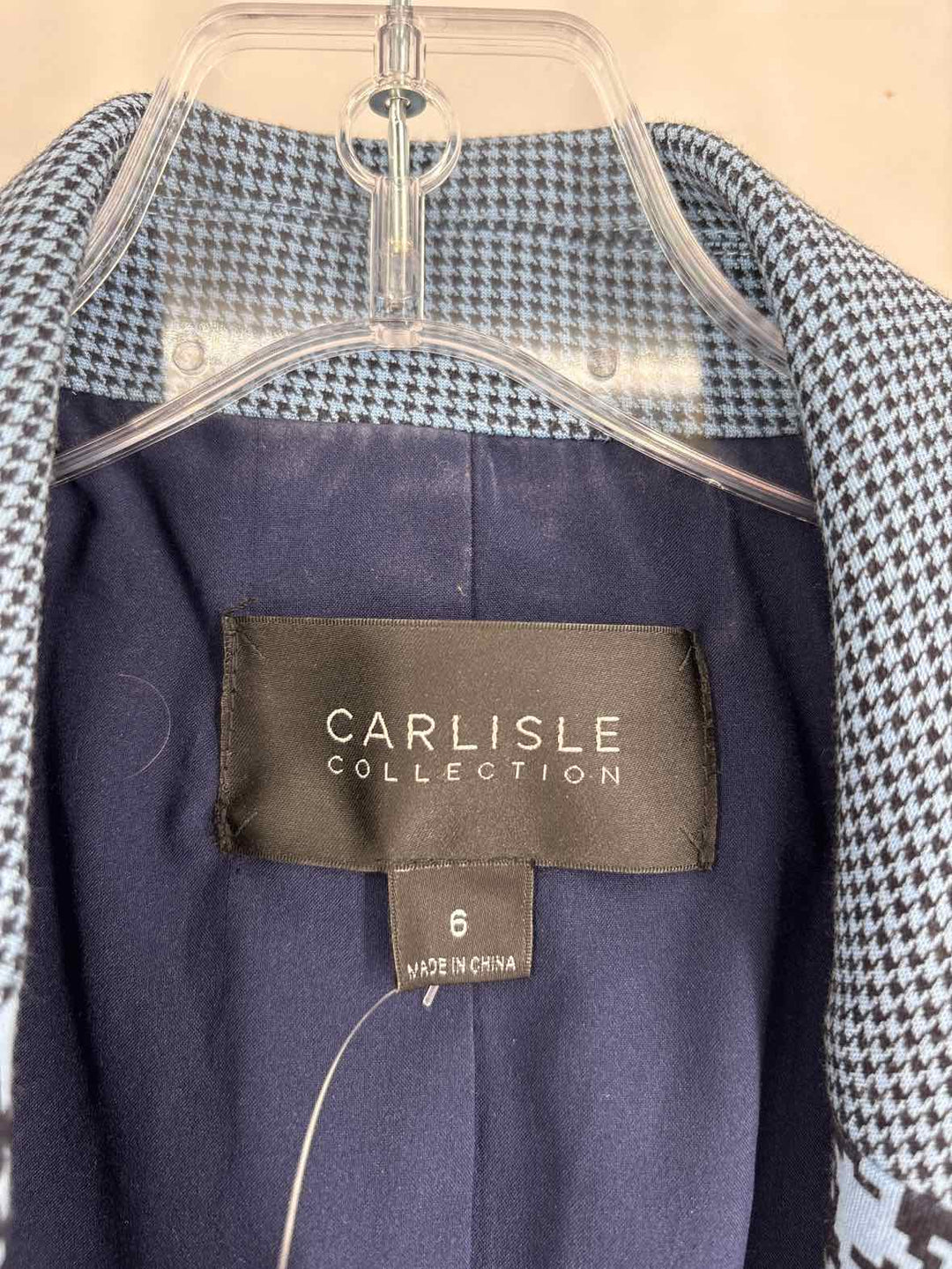 Size 6 CARLISLE Blue Print Blazer