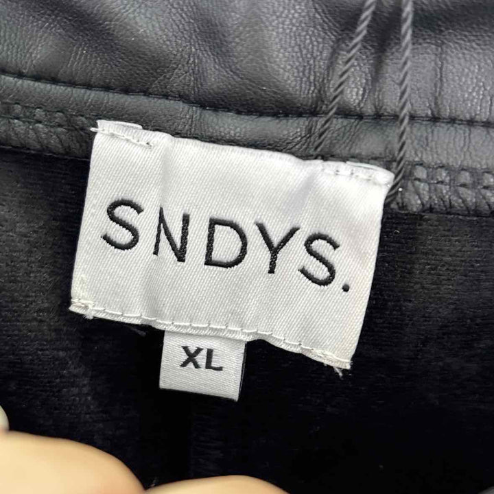 Size XL Black Faux Leather Shorts