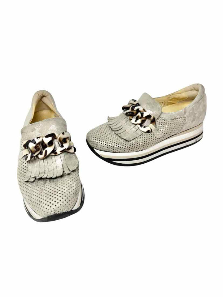 Shoe Size 37 SOFT WAVES Beige Print Sneakers
