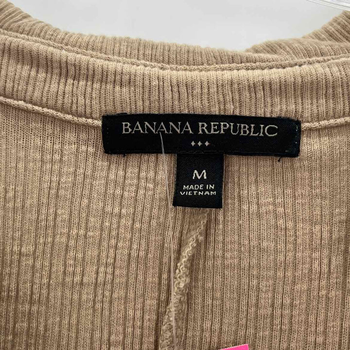 Size M Banana Republic Tan Shirt