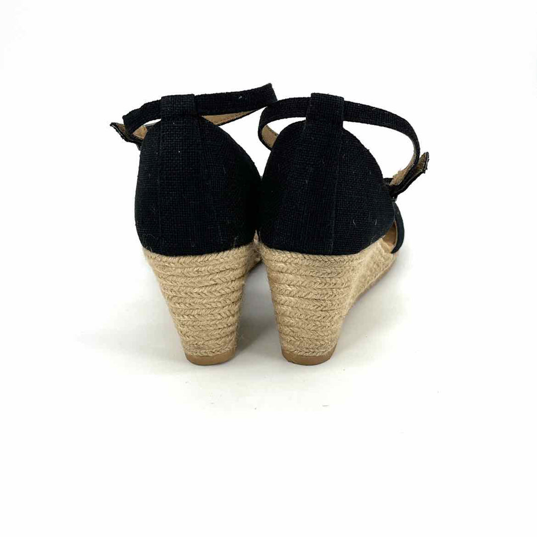 Shoe Size 8.5 Nine West Black Sandals