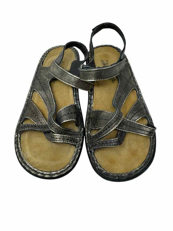 Shoe Size 37 NAOT Gold Sandals