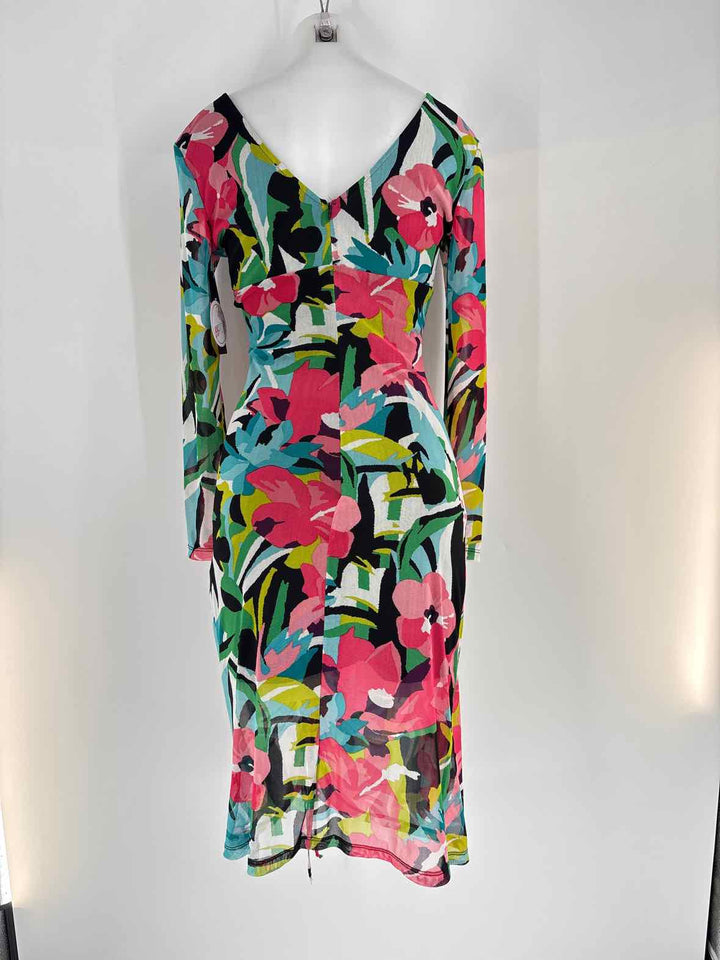 Size M BEBE Multi-Color Dress