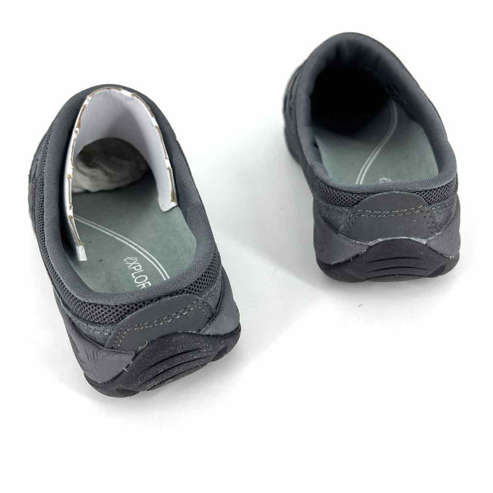 Shoe Size 6 EASY SPIRIT Gray Flats