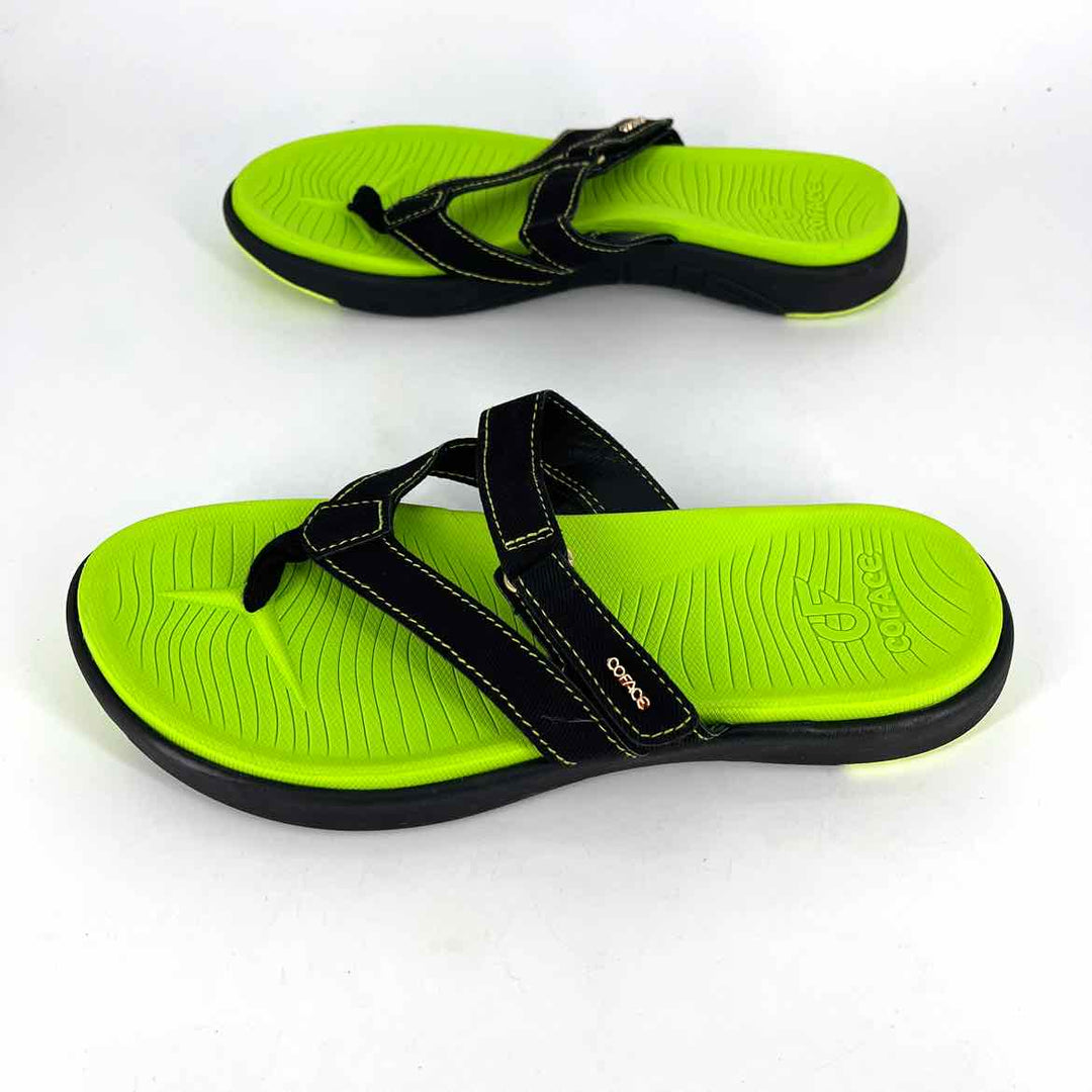 Shoe Size 8.5 Multi-Color Sandals