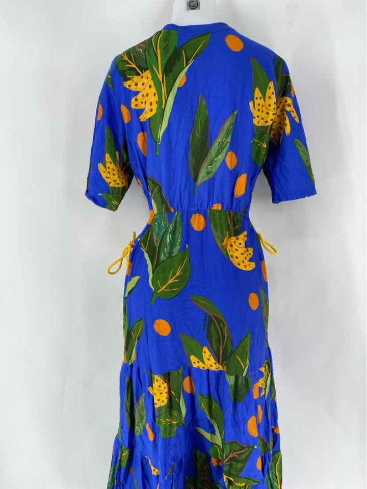 Size M FARM RIO Blue Print Dress