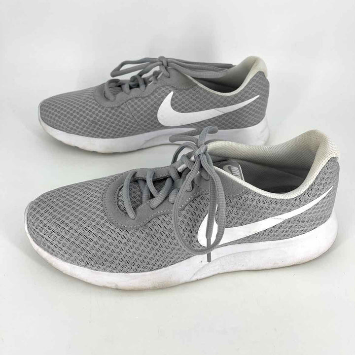 Shoe Size 10 Nike Gray Sneakers