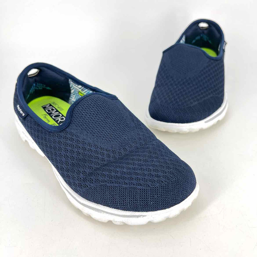 Shoe Size 6 Sketchers Navy Flats