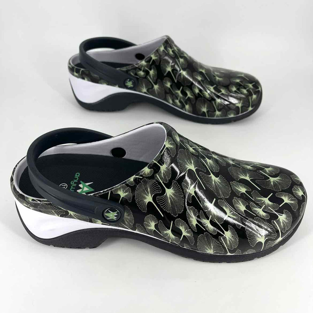 Shoe Size 11 Black Clogs
