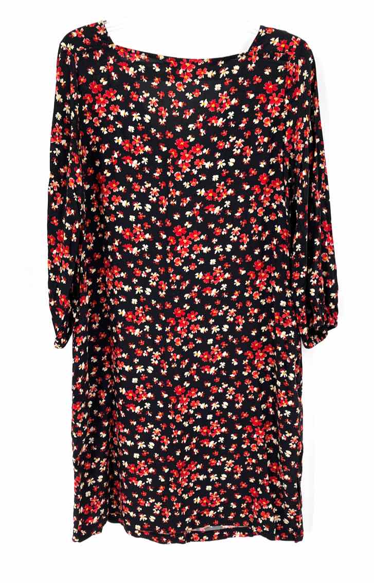 Size M GAP Black Dress