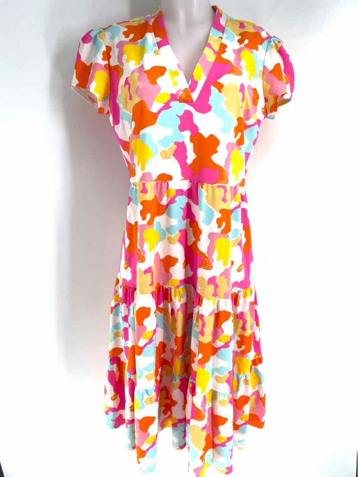 Size M JUDE CONNELYY Fuschia Dress