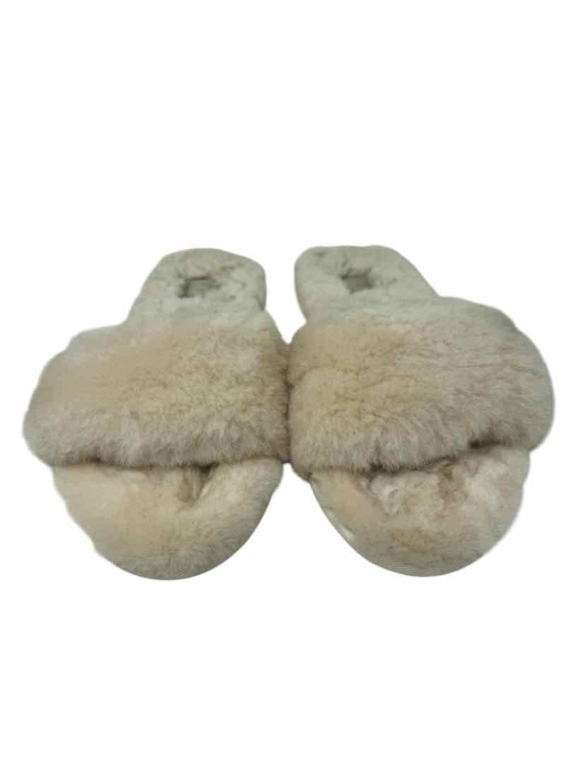 Shoe Size 8 Ugg Cream Slippers