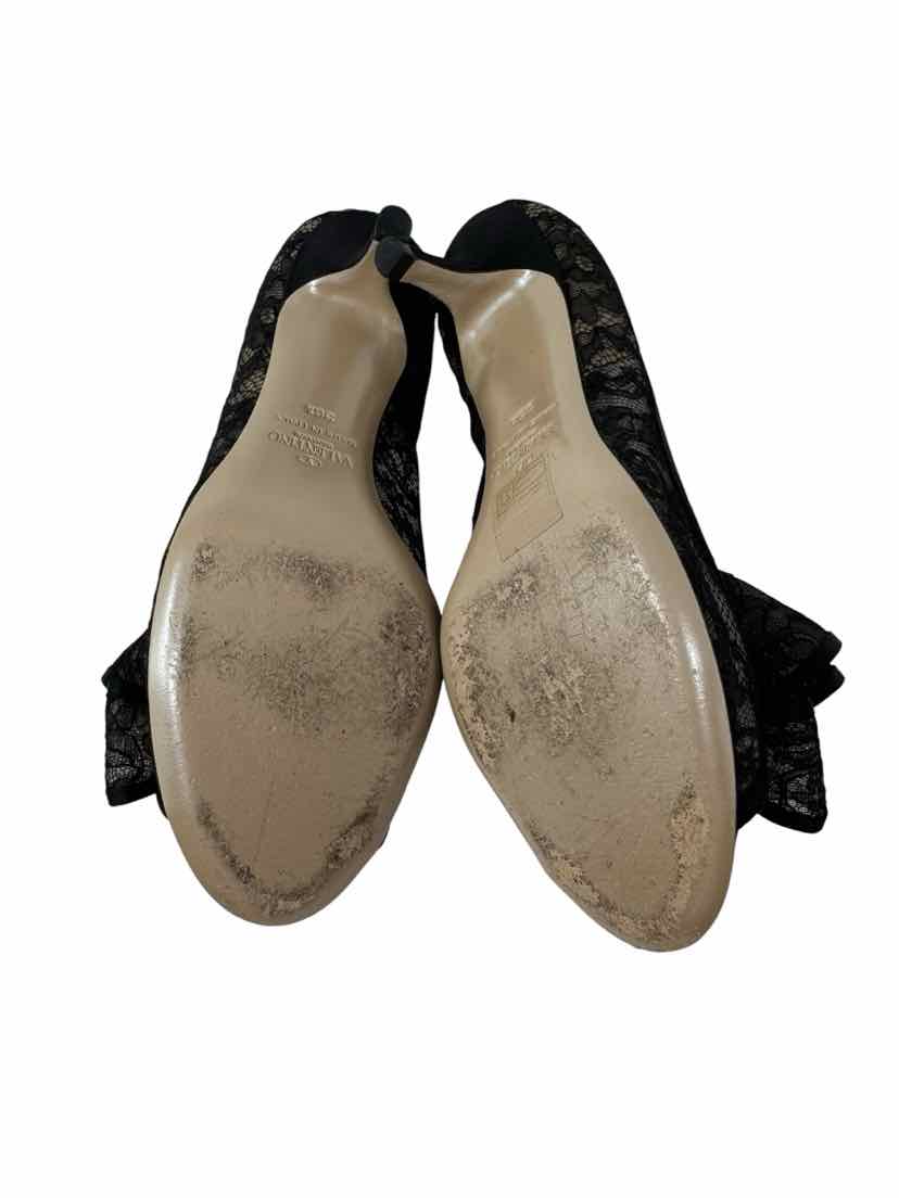 Shoe Size 36.5 VALENTINO Black Lace Pumps