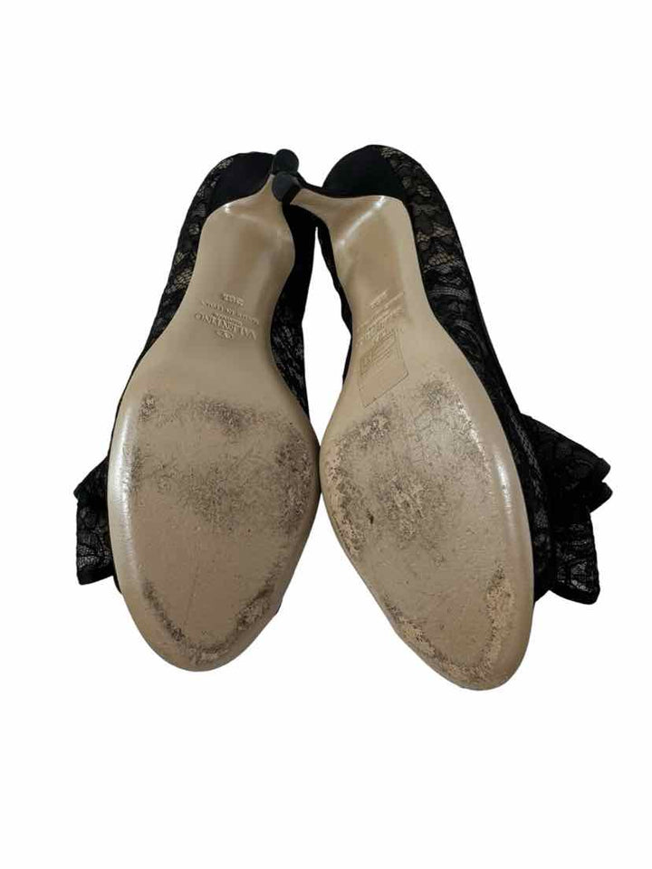 Shoe Size 36.5 VALENTINO Black Lace Pumps