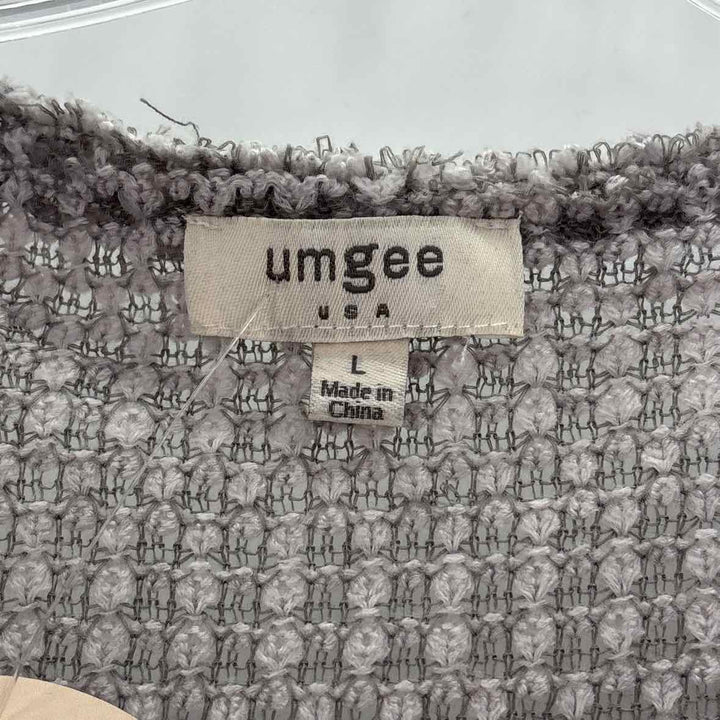 Size L Umgee Gray Shirt