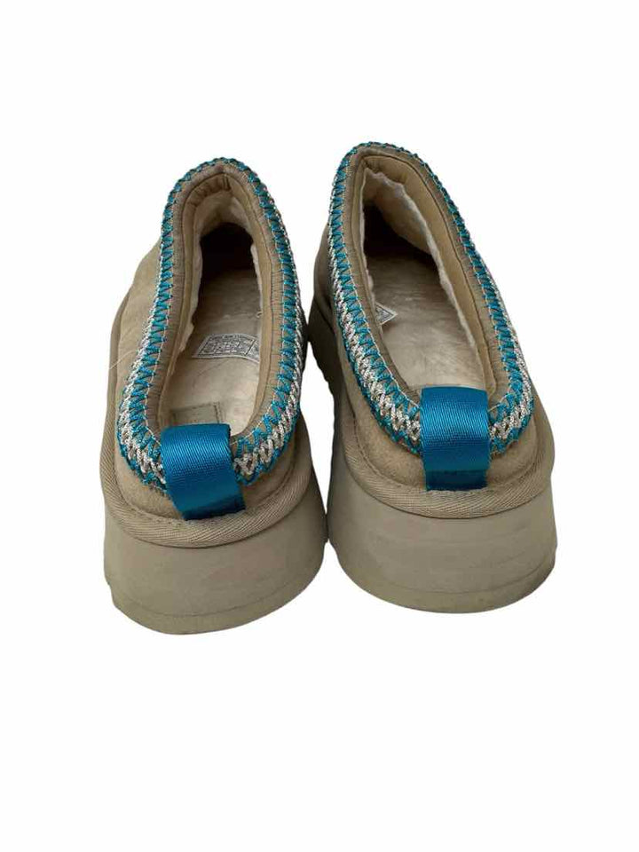 Shoe Size 10 Ugg Tan Flats
