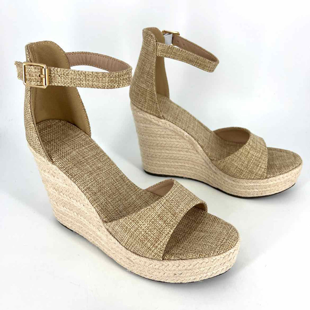 Shoe Size 39 Tan Sandals