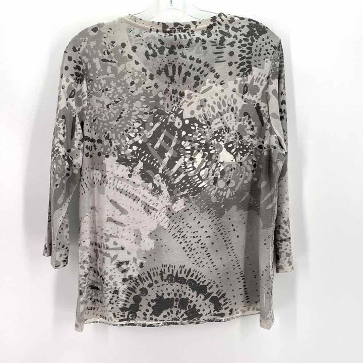 Size M Chico's Gray Shirt