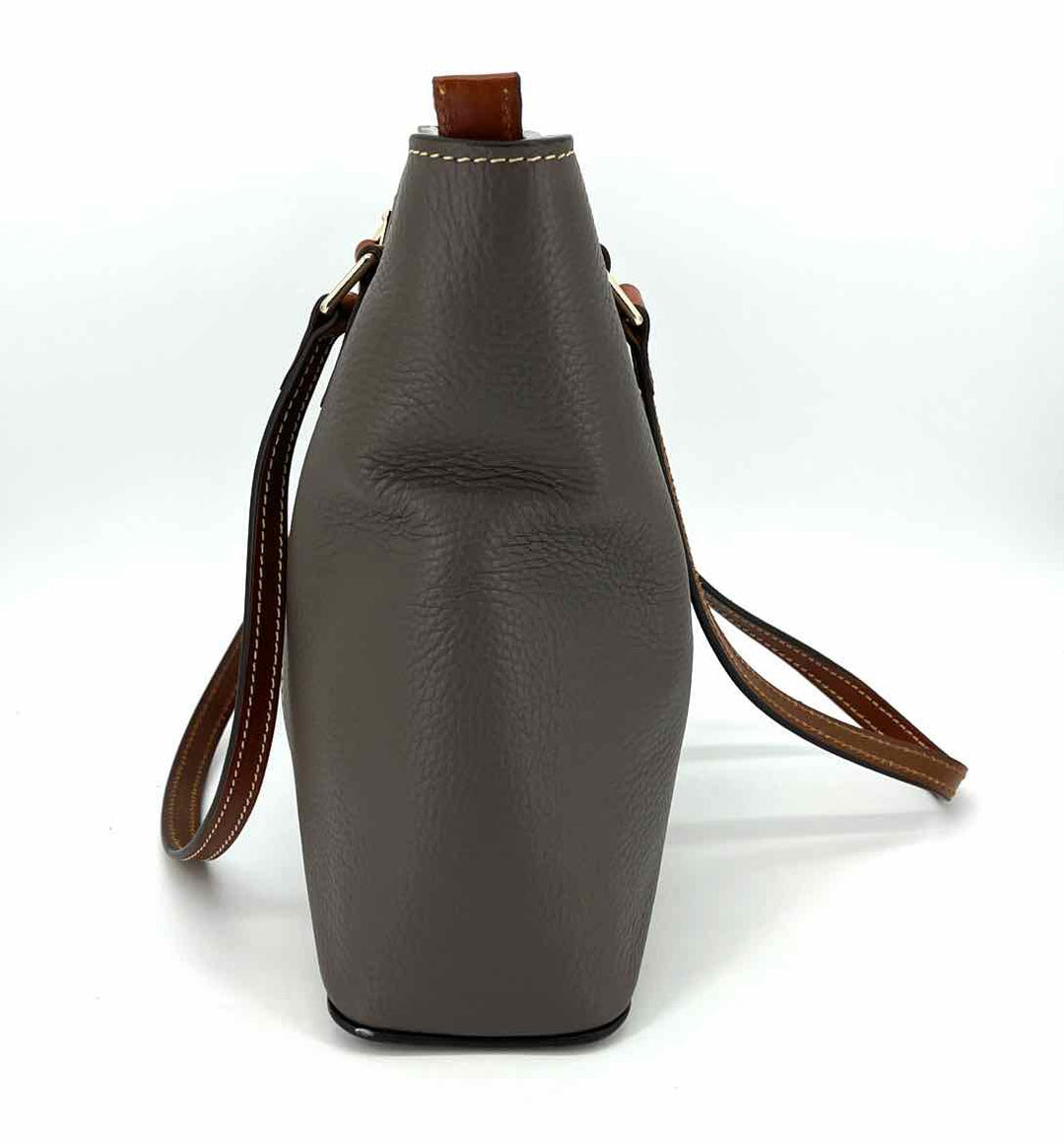 Dooney & Bourke Purse