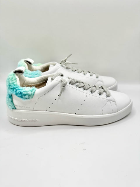Shoe Size 9 White Leather Sneakers