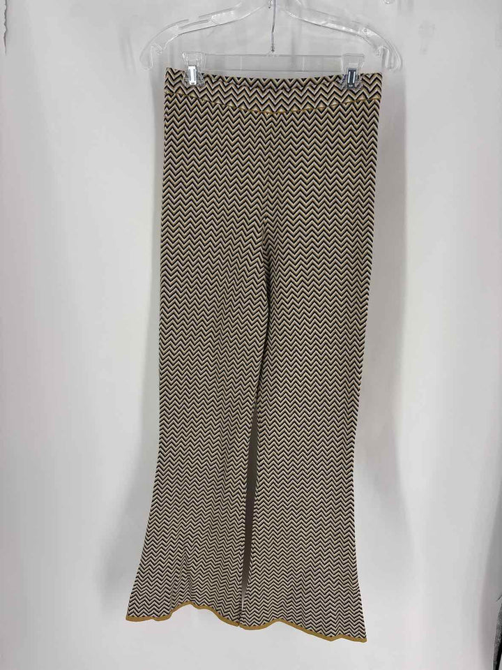 Size M MINNIEROSE Black Print Pants