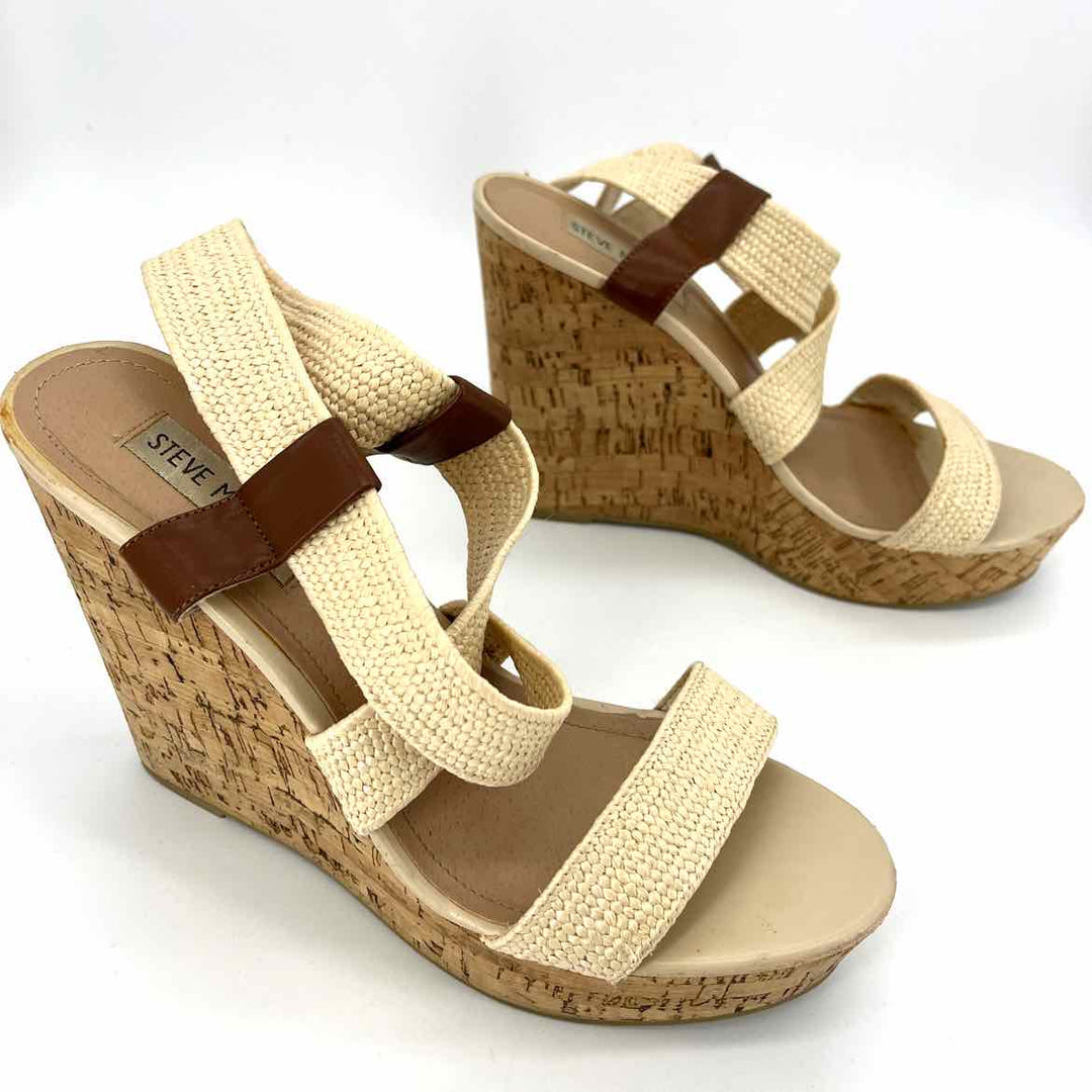 Shoe Size 9.5 Steve Madden Beige Sandals