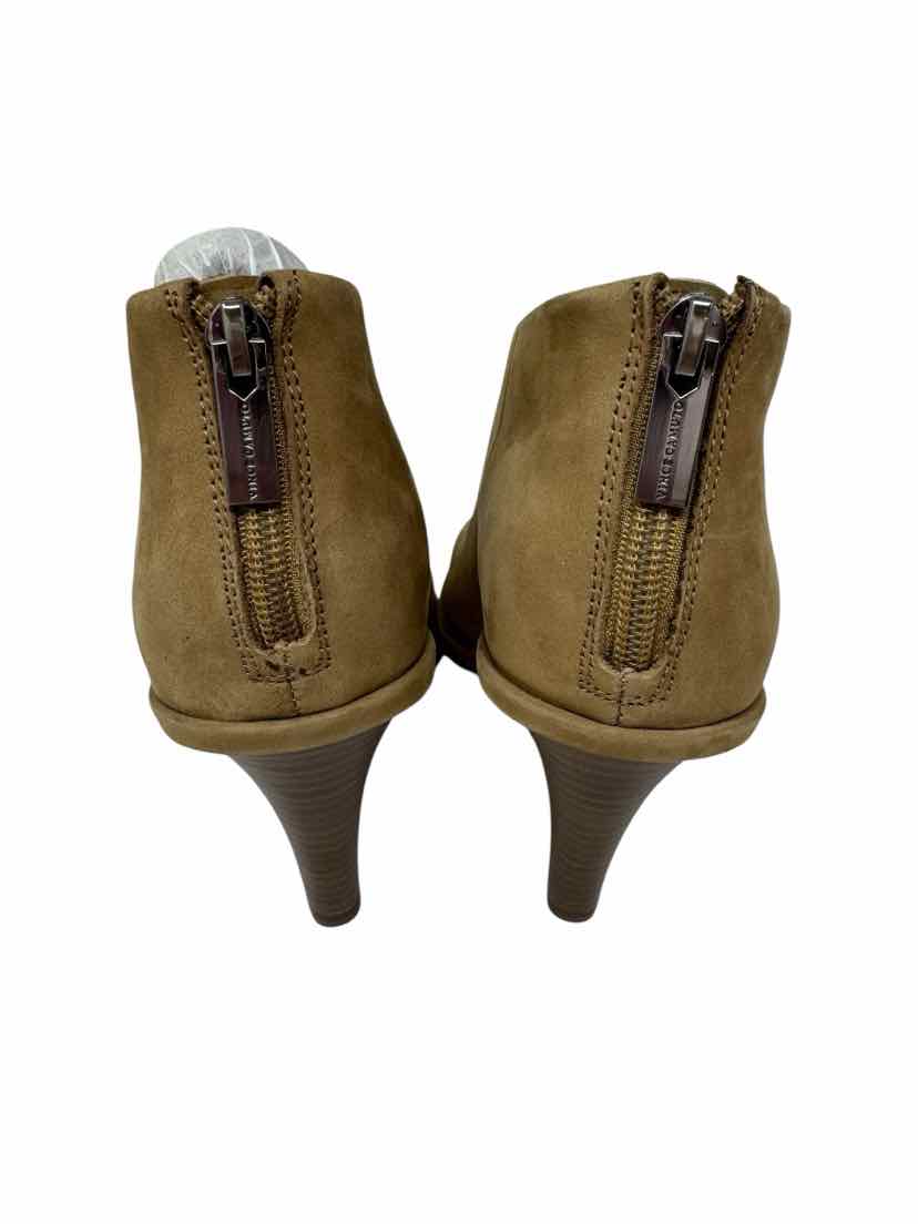 Shoe Size 7.5 Vince Camuto Tan Boots