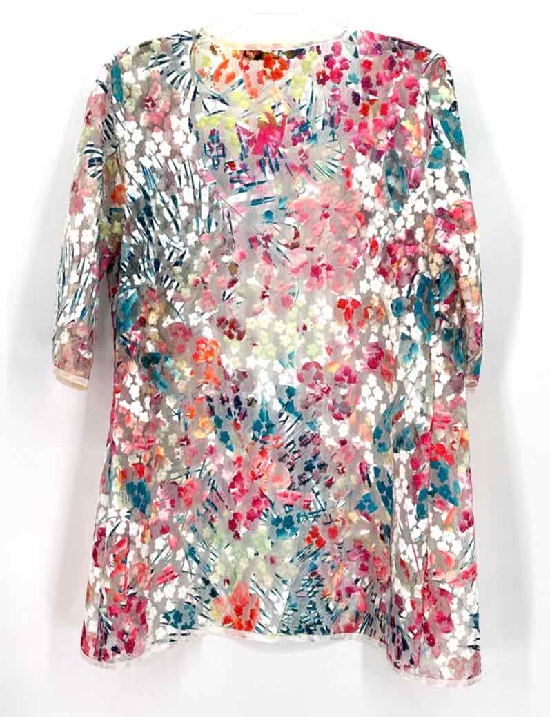 Size M Multi-Color Shirt