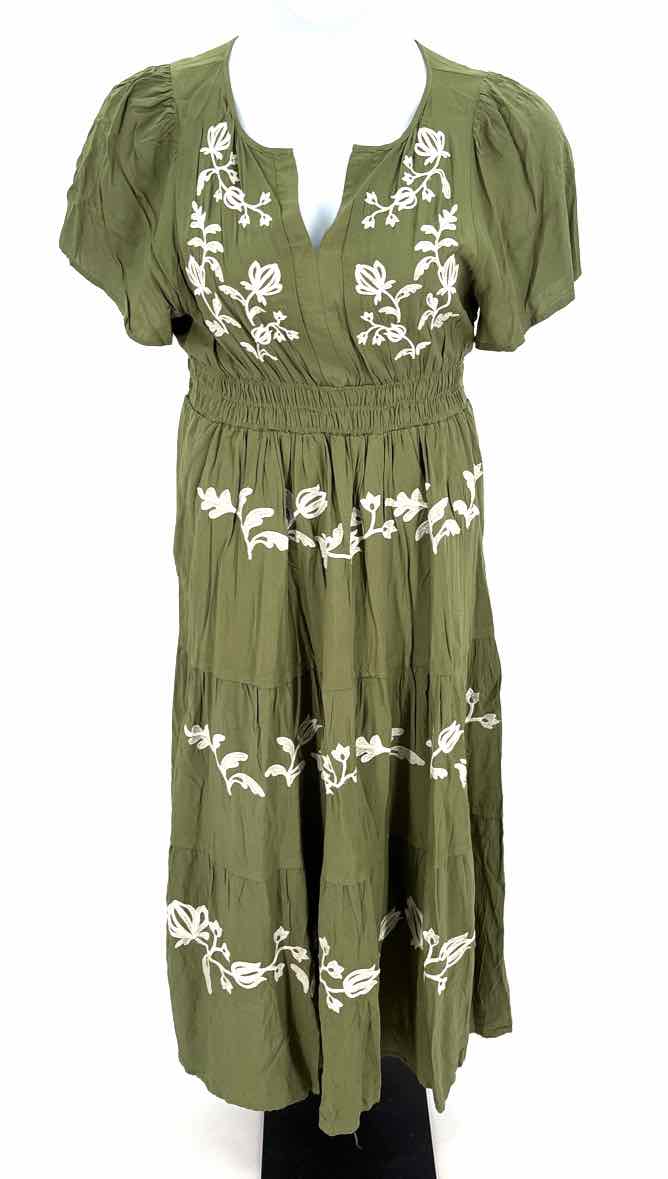 Size L Sage Dress