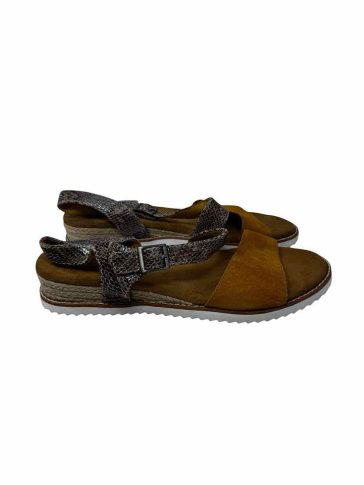 Shoe Size 10 Sketchers Yellow Sandals