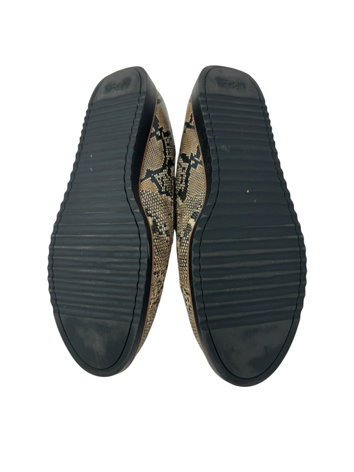 Shoe Size 8 LIFESTRIDE Brown Print Loafers