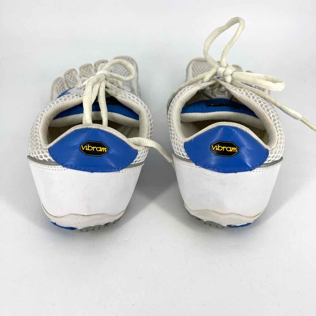 Shoe Size 42 White Mesh Sneakers