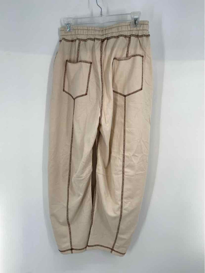 Size M Beige Pants