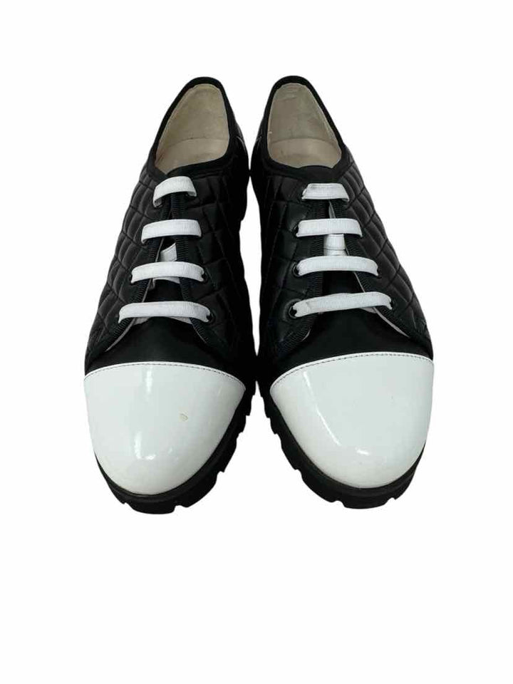 Shoe Size 6.5 Black Sneakers
