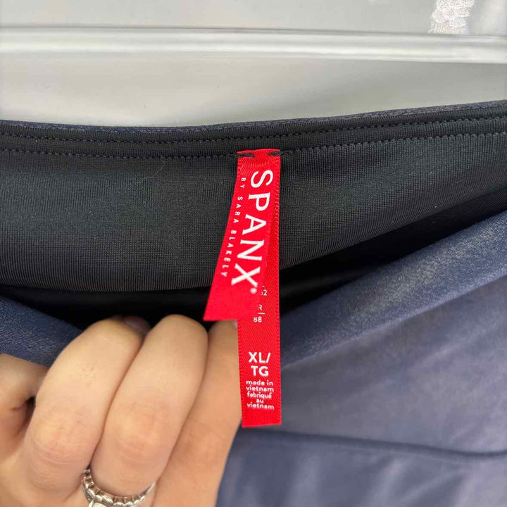 Size XL SPANX Navy Pants