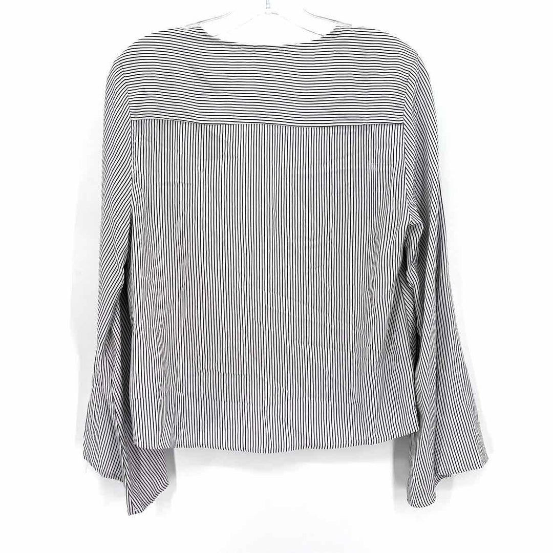 Size XS White Print Shirt
