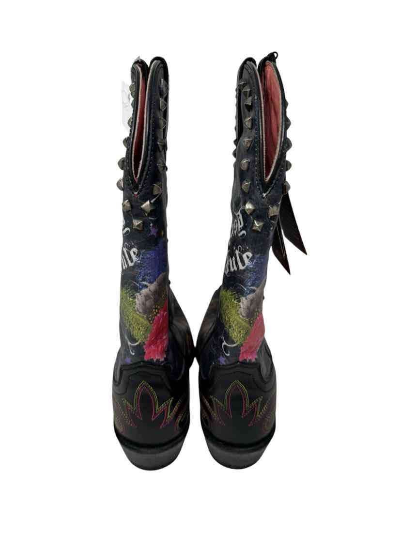 Shoe Size 6.5 Ariat Black Print Boots