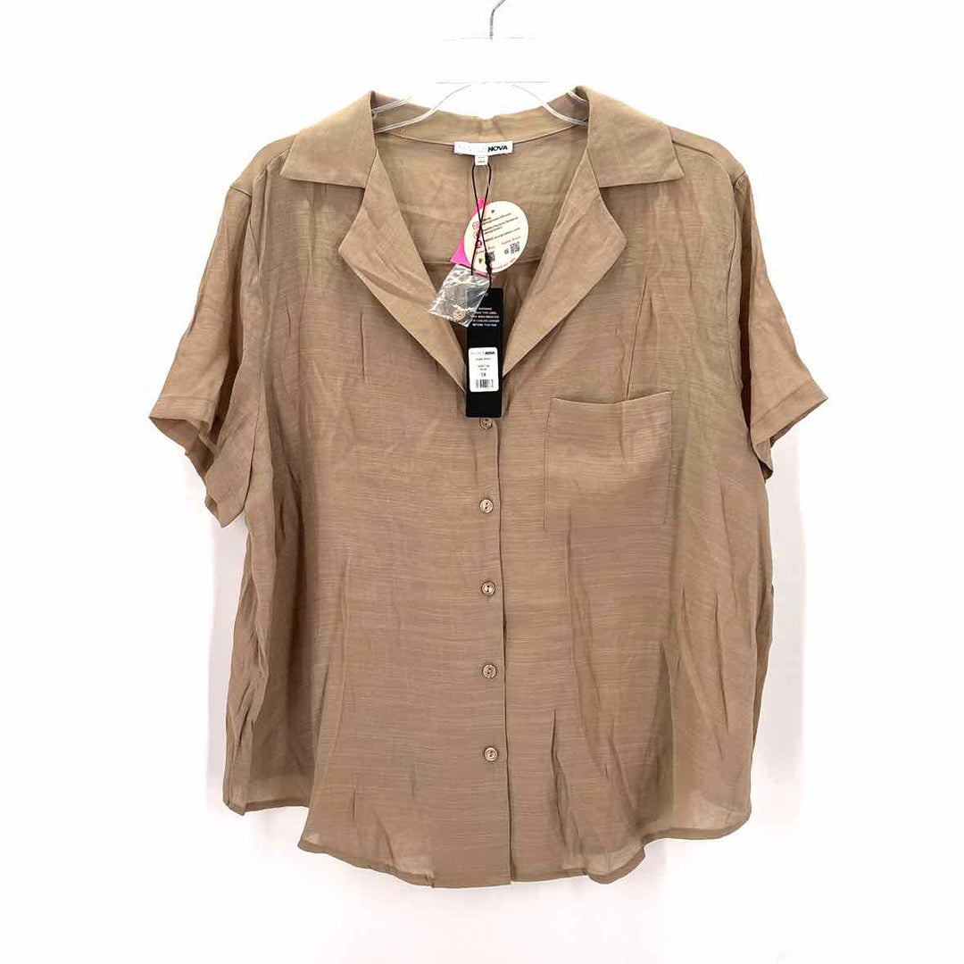 Size 1X FASHION NOVA Tan Shirt