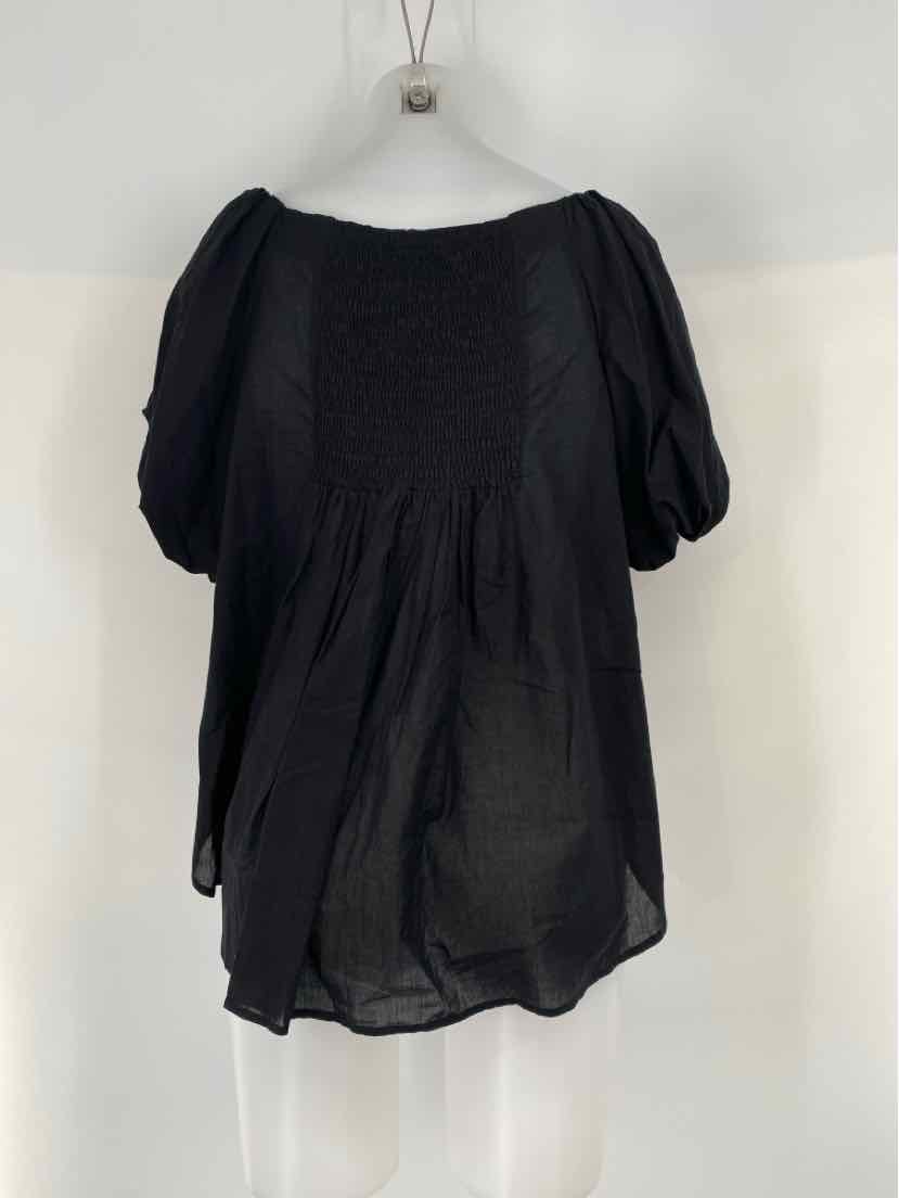 Size M Black Shirt