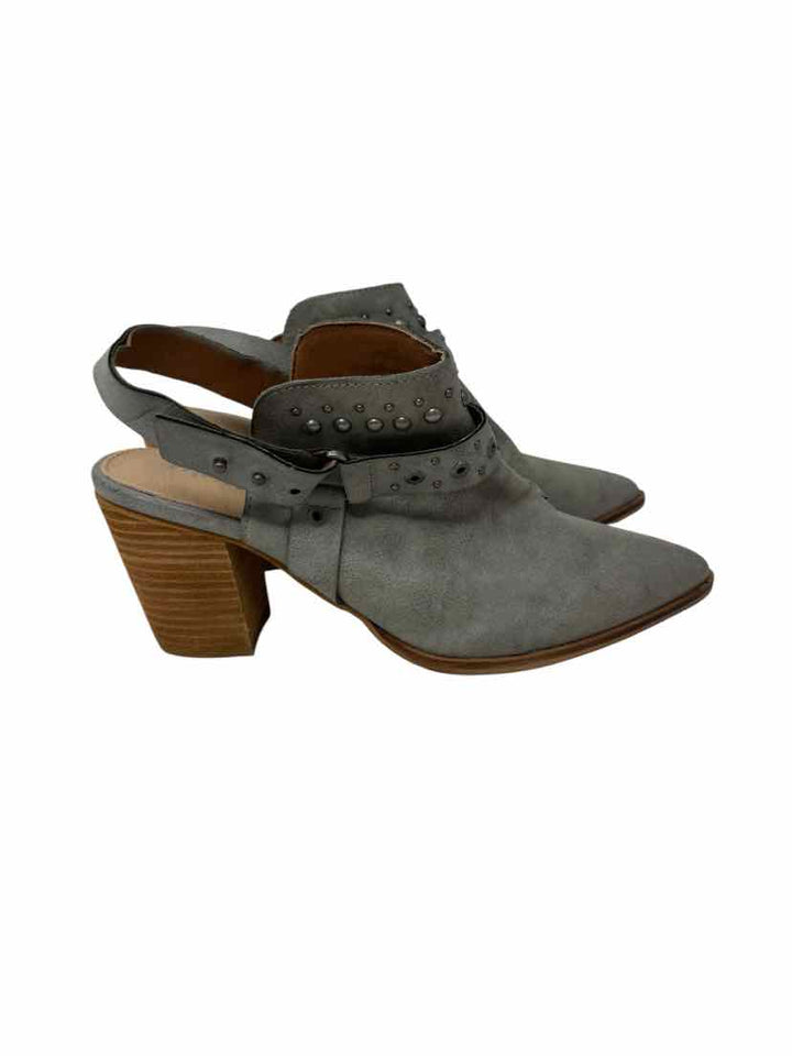 Shoe Size 9 Olive Pumps