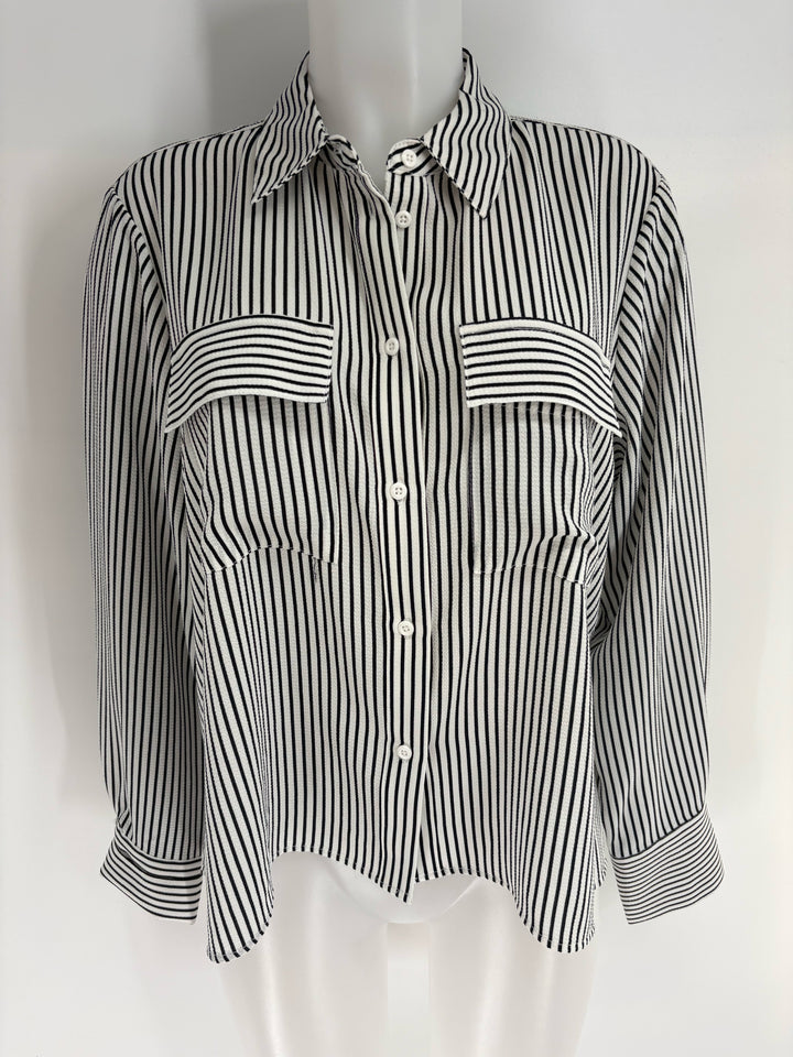 Size M Adrianna Papell White Shirt