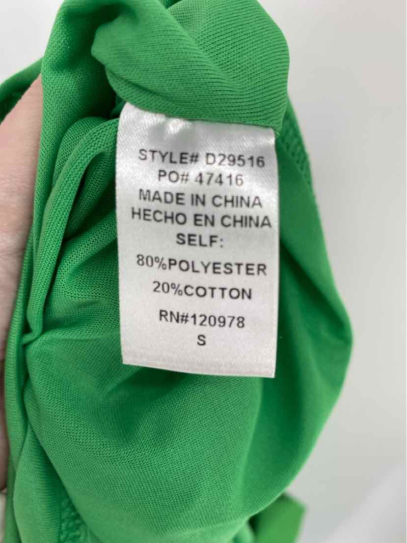 Size S ENTRO Green Dress