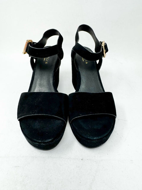 Shoe Size 8.5 Black Velour Sandals