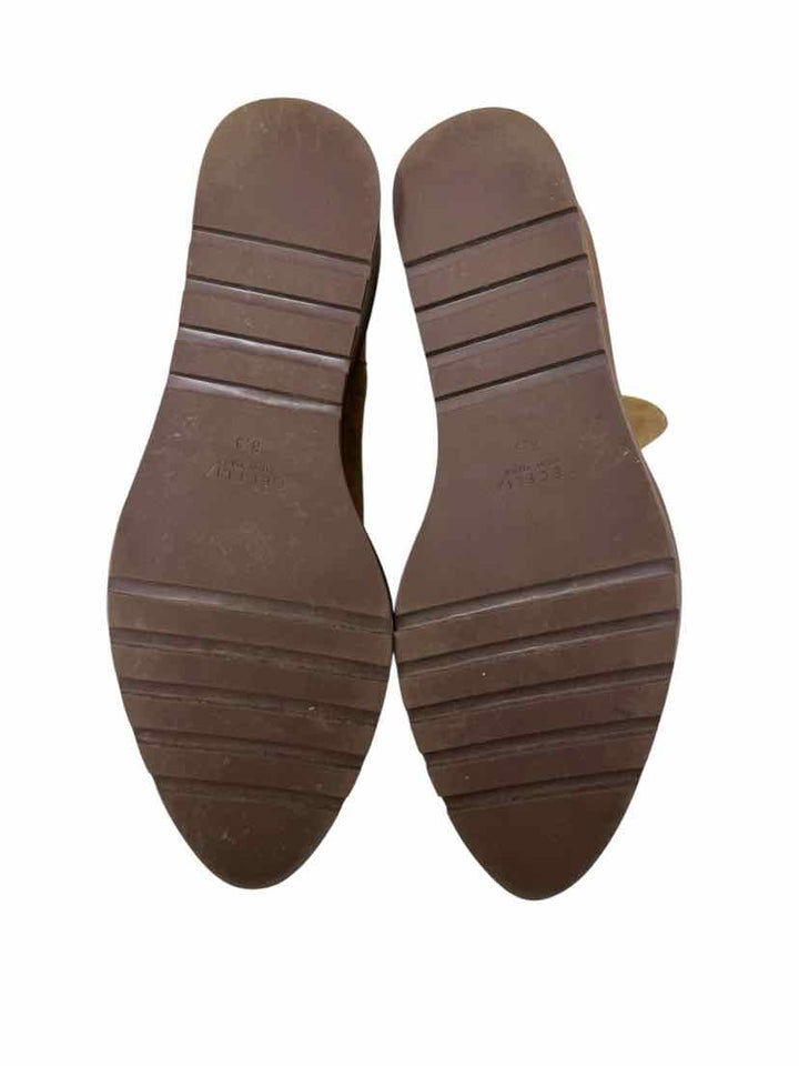 Shoe Size 8.5 Tan Suede Boots