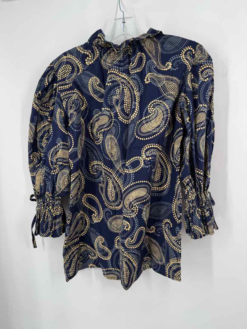 Size M Navy Shirt