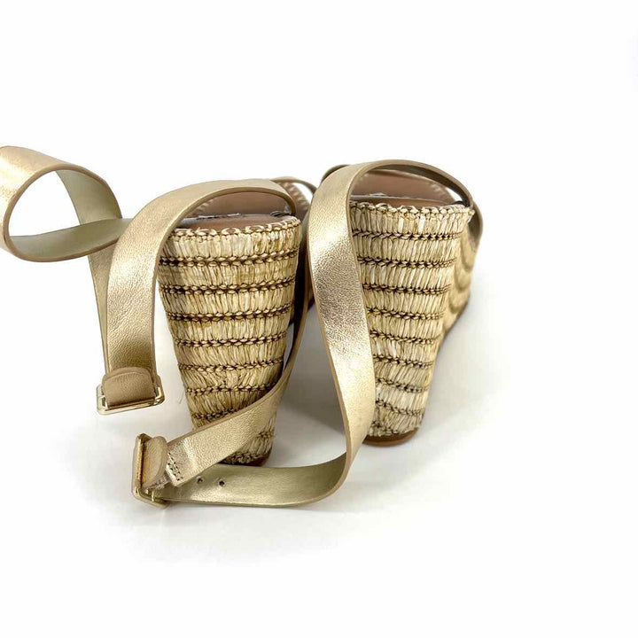 Shoe Size 8 Steve Madden Gold Sandals