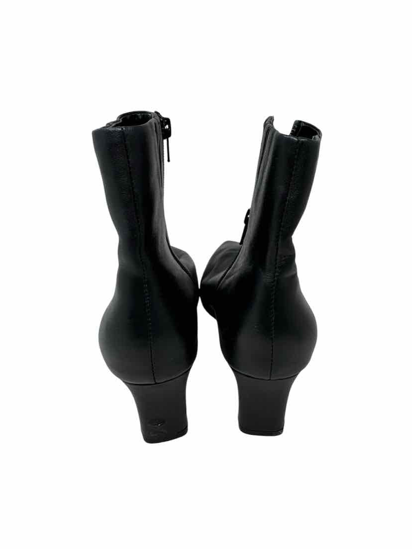 Shoe Size 9 Black Leather Boots