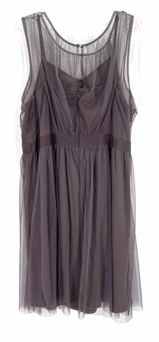 Size 2X LAUREN CONRAD Gray Mesh Dress