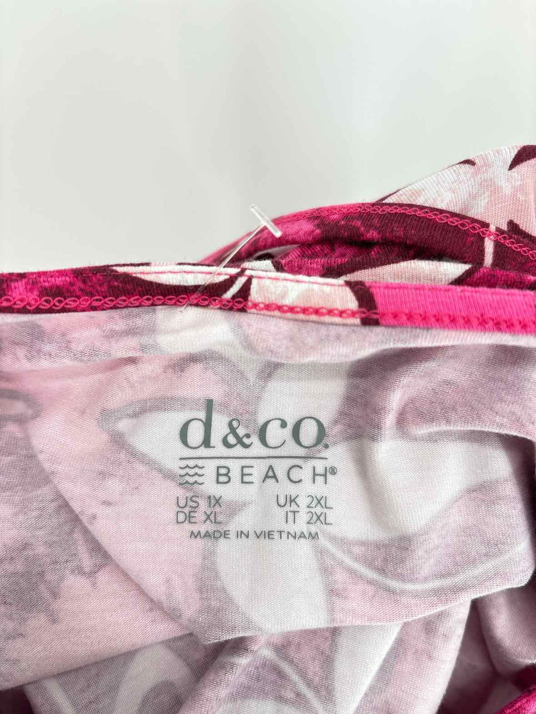Size 1X D & CO PINK PRINT Dress